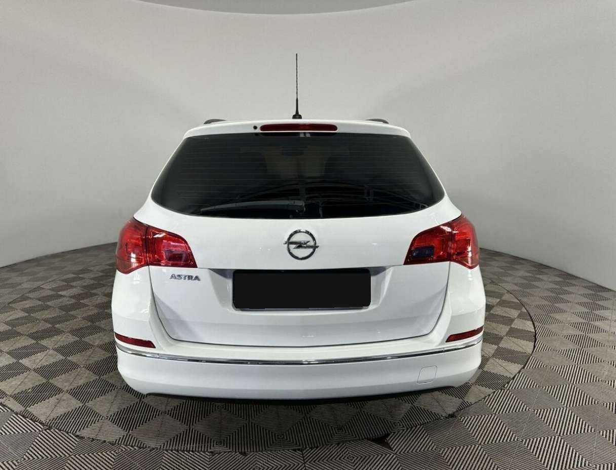 Opel Astra, 2013 - фото №3