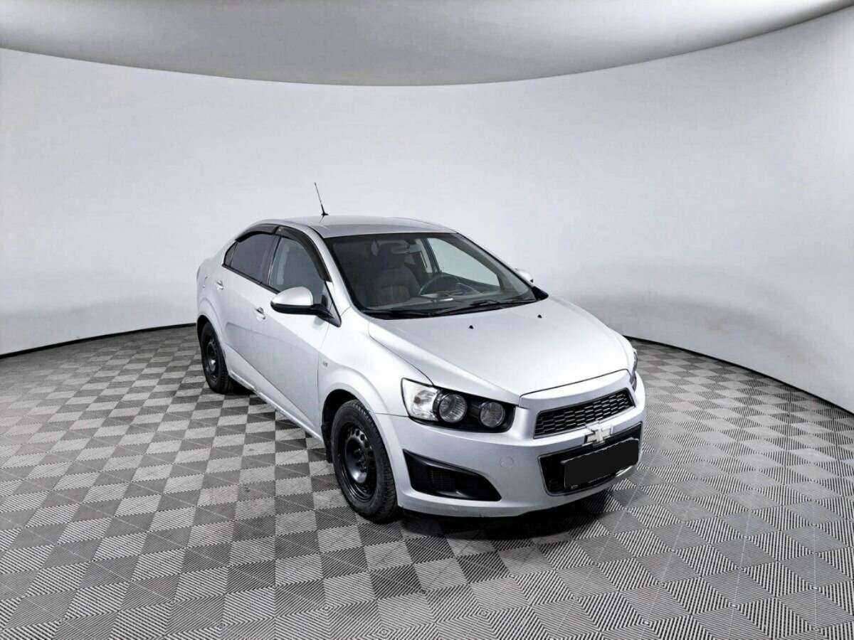 Chevrolet Aveo, 2012 - фото №3