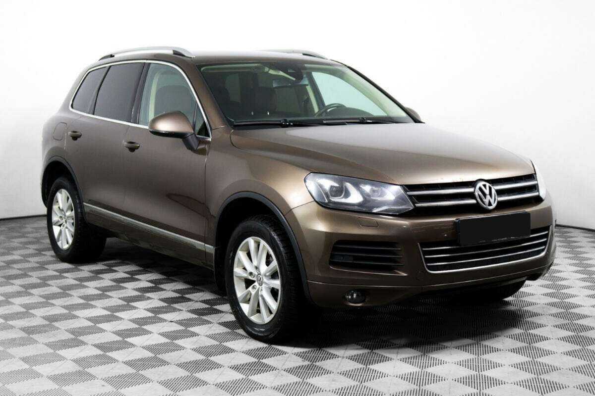 Volkswagen Touareg, 2012 - фото №3