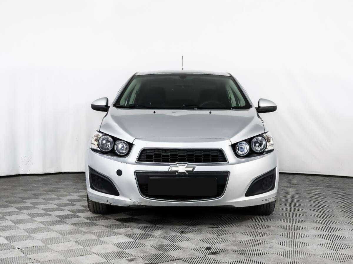 Chevrolet Aveo, 2013 - фото №2