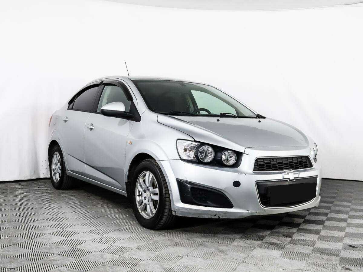 Chevrolet Aveo, 2013 - фото №3