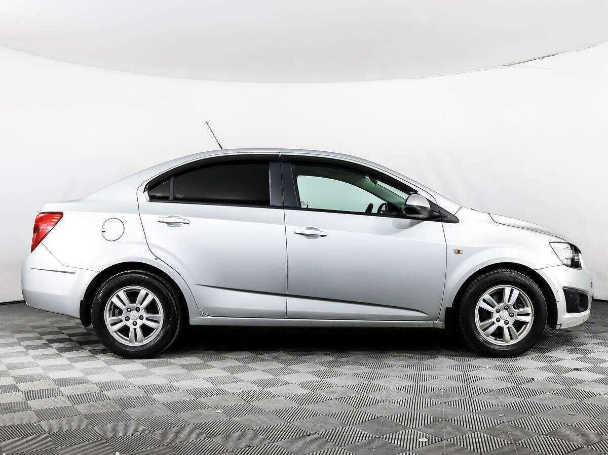 Chevrolet Aveo, 2013 - фото №4