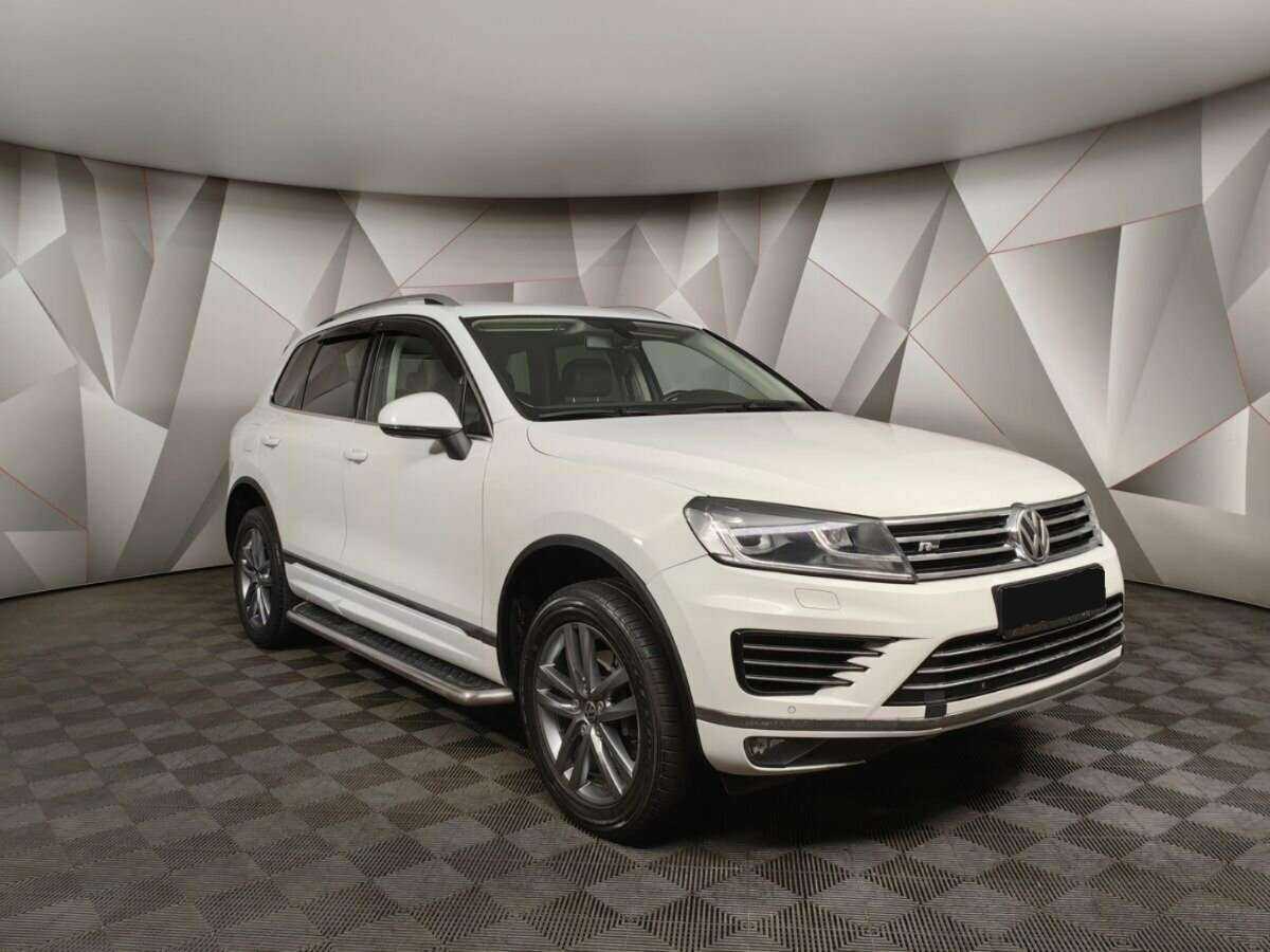 Volkswagen Touareg, 2016 - фото №3