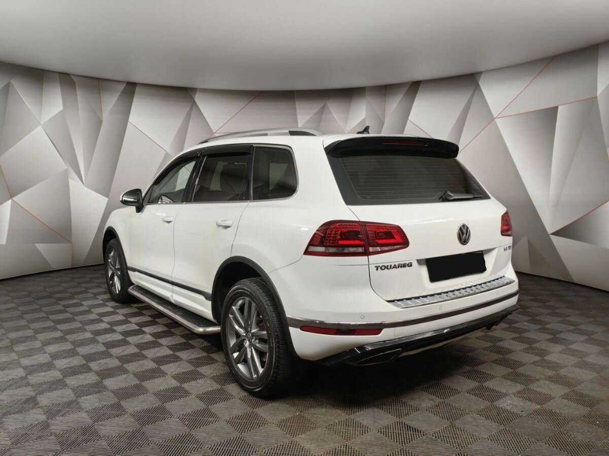 Volkswagen Touareg, 2016 - фото №4