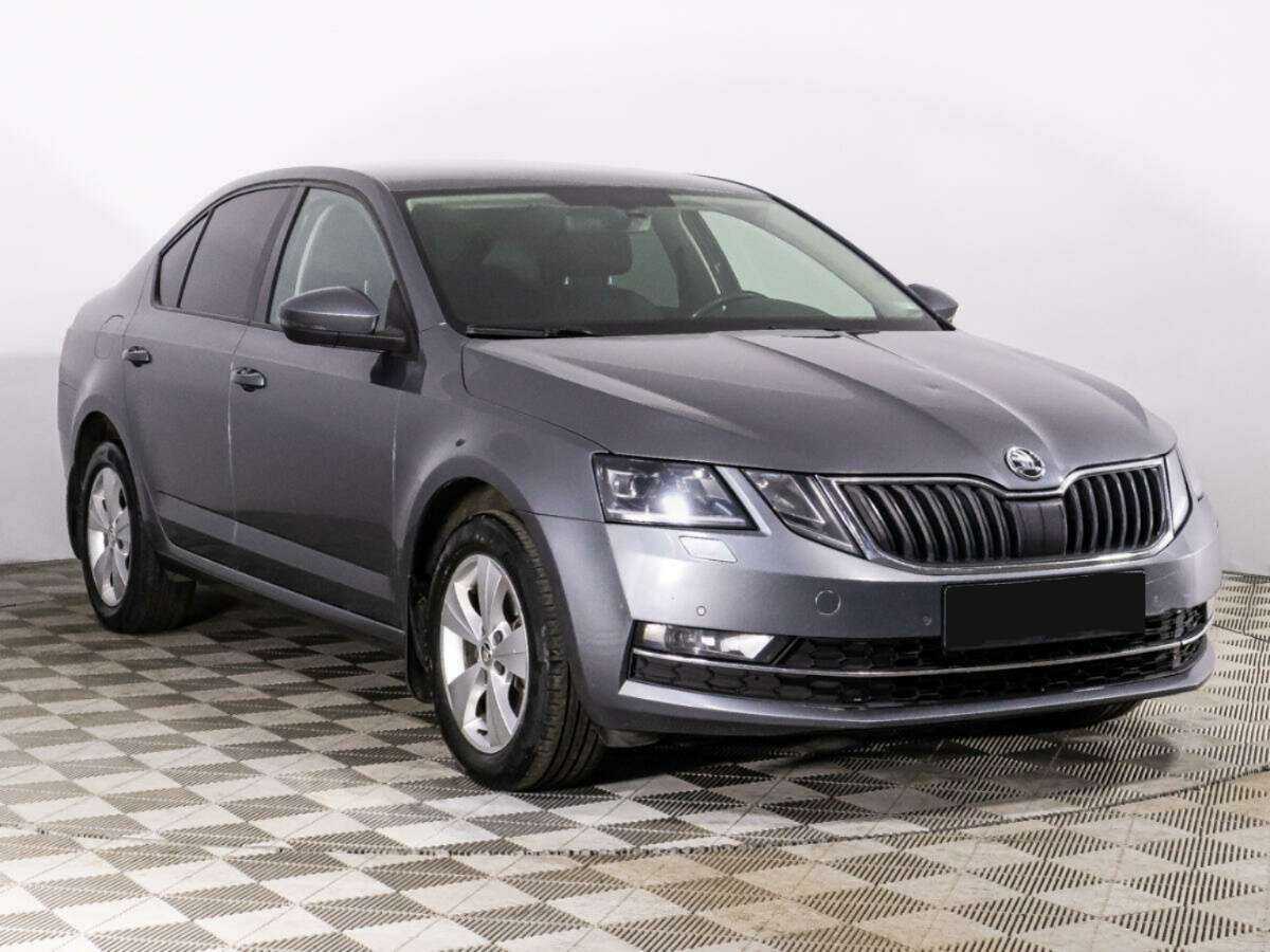 Skoda Octavia, 2018 - фото №3