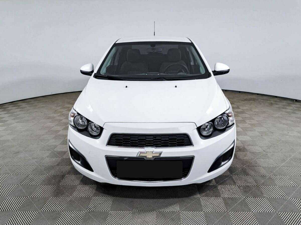 Chevrolet Aveo, 2013 - фото №2