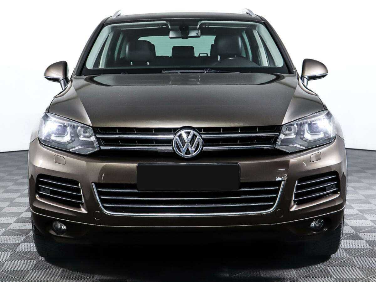 Volkswagen Touareg, 2013 - фото №2