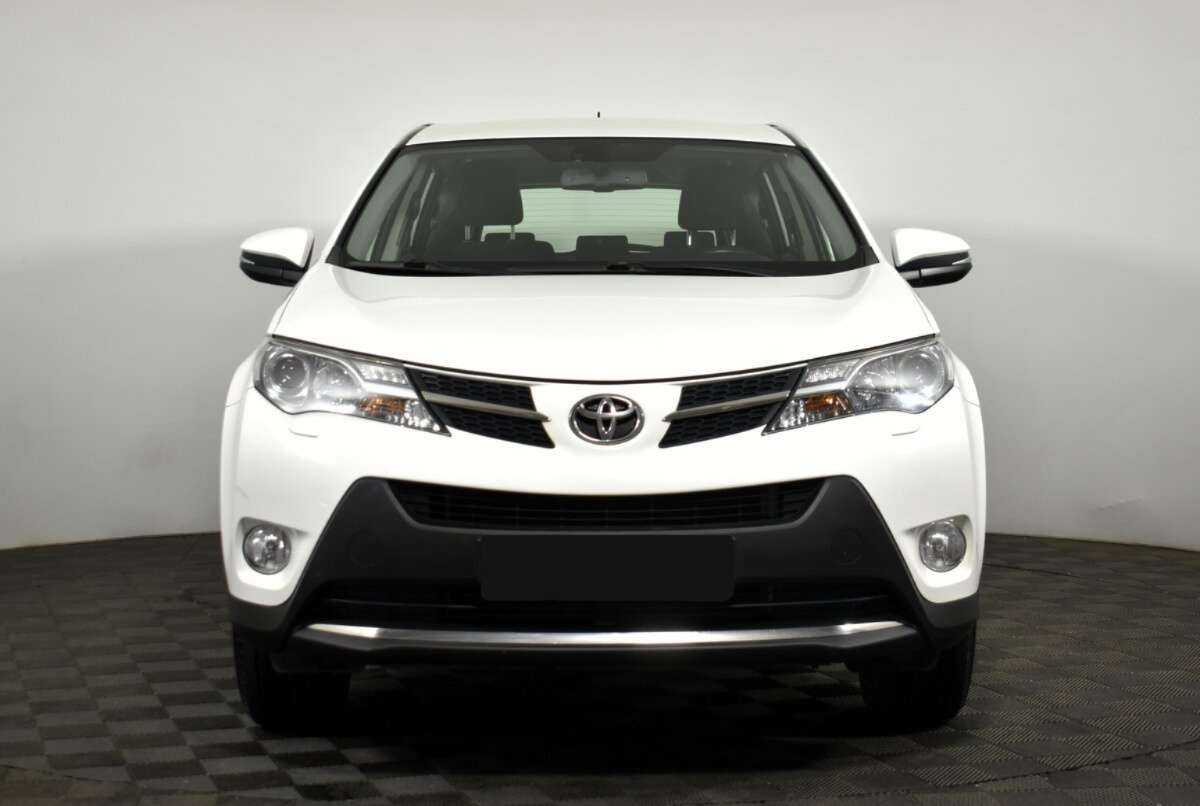 Toyota RAV4, 2013 - фото №2