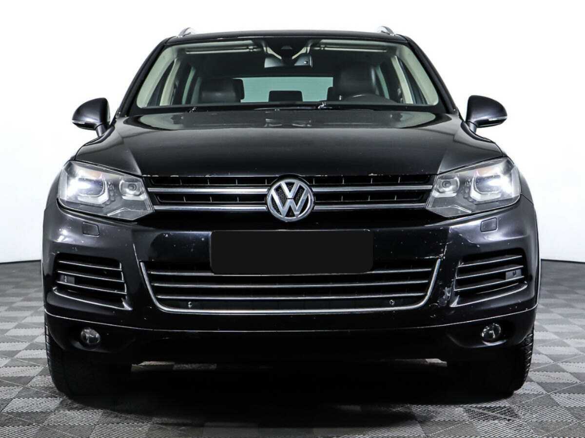 Volkswagen Touareg, 2013 - фото №2