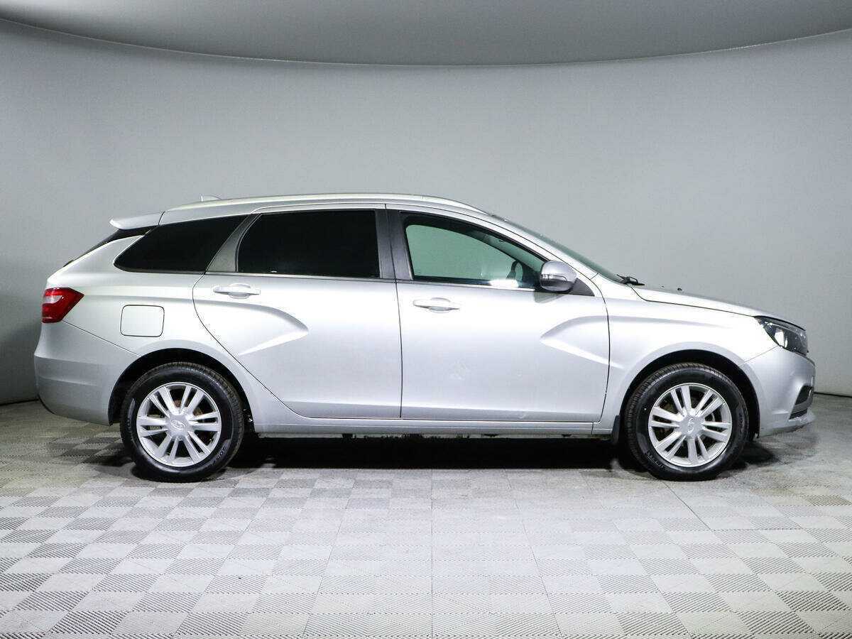 Lada (ВАЗ) Vesta SW, 2019 - фото №4