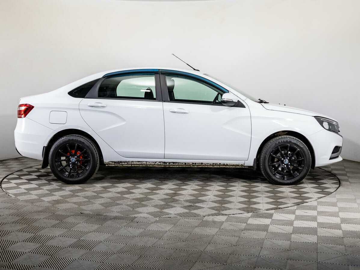 Lada (ВАЗ) Vesta, 2017 - фото №4