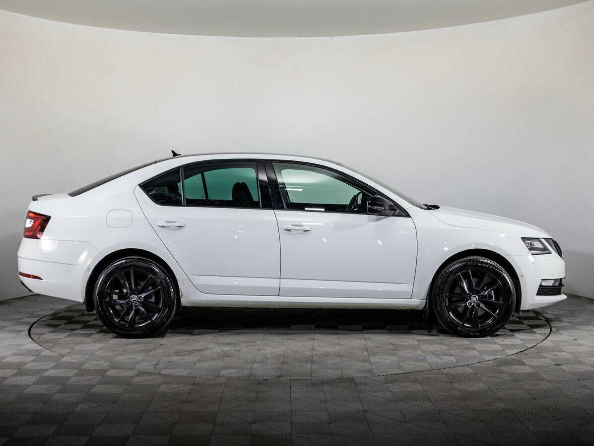 Skoda Octavia, 2018 - фото №4