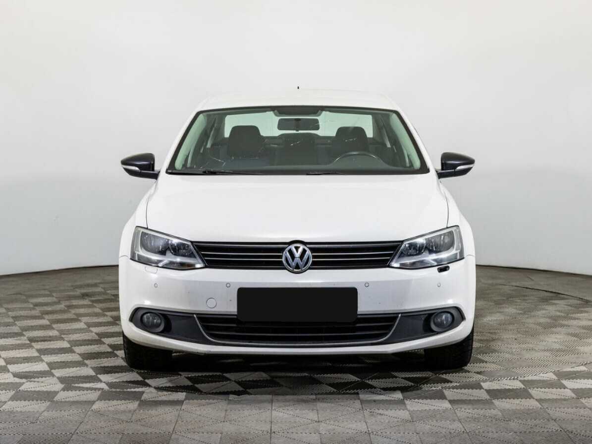 Volkswagen Jetta, 2013 - фото №2