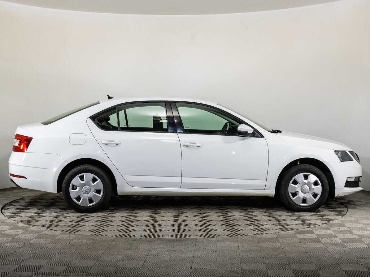 Skoda Octavia, 2019 - фото №4