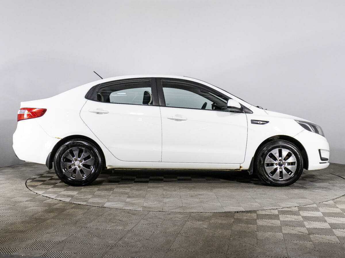 Kia Rio 5-speed, 2012 - фото №4