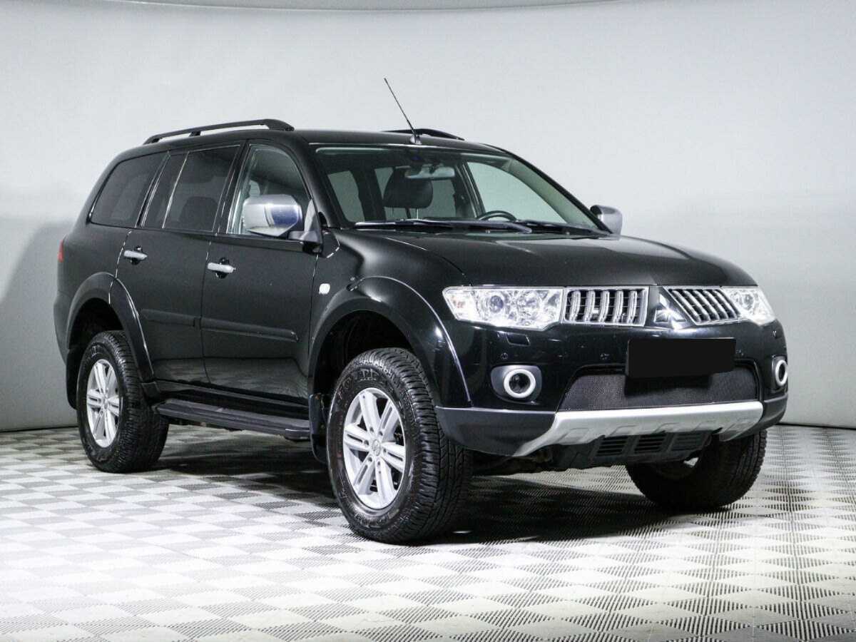 Mitsubishi Pajero Sport, 2012 - фото №3