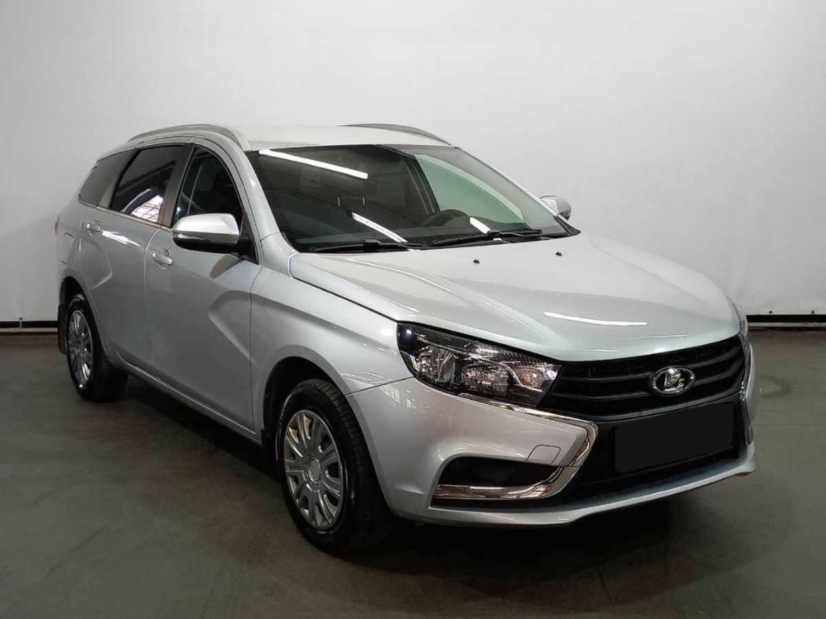 Lada (ВАЗ) Vesta SW, 2021 - фото №3