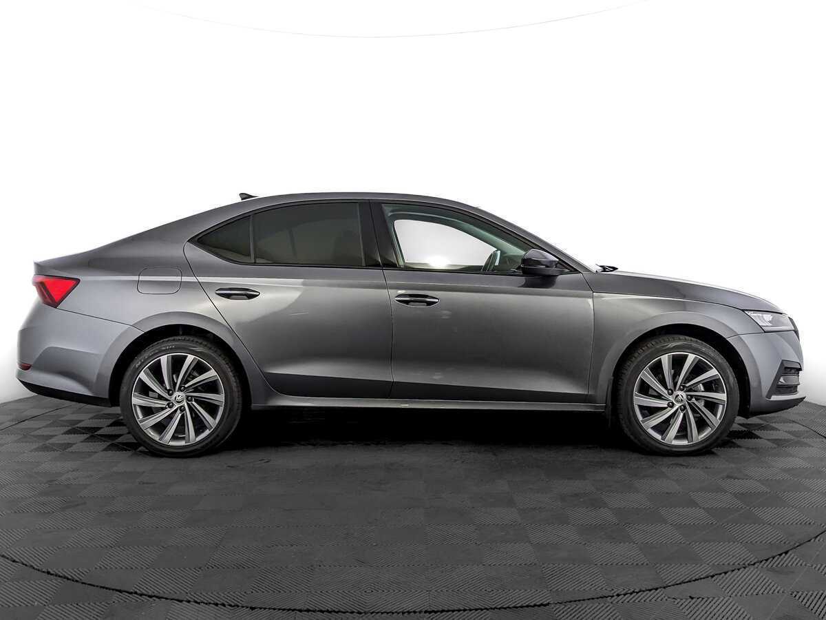 Skoda Octavia, 2021 - фото №4
