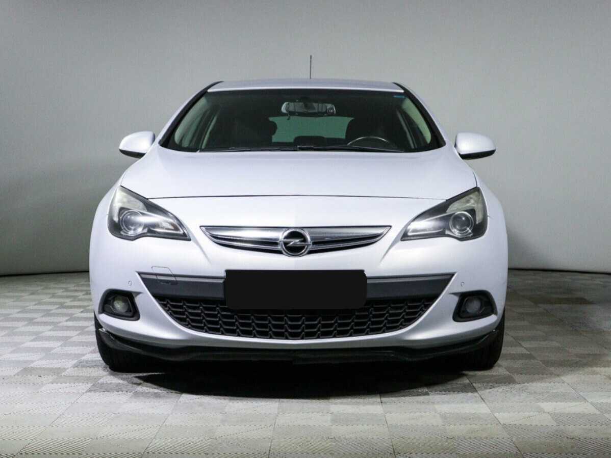 Opel Astra GTC, 2013 - фото №2