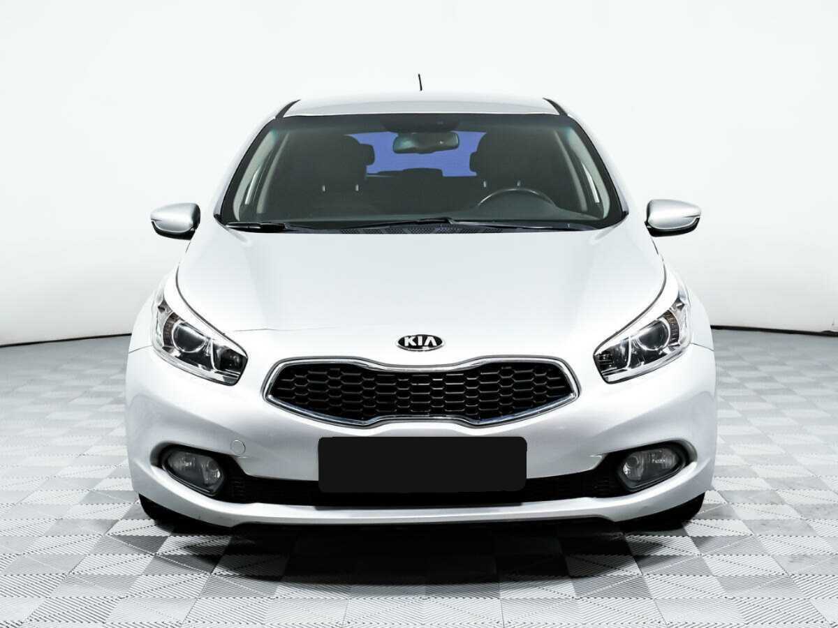 Kia Ceed, 2012 - фото №2
