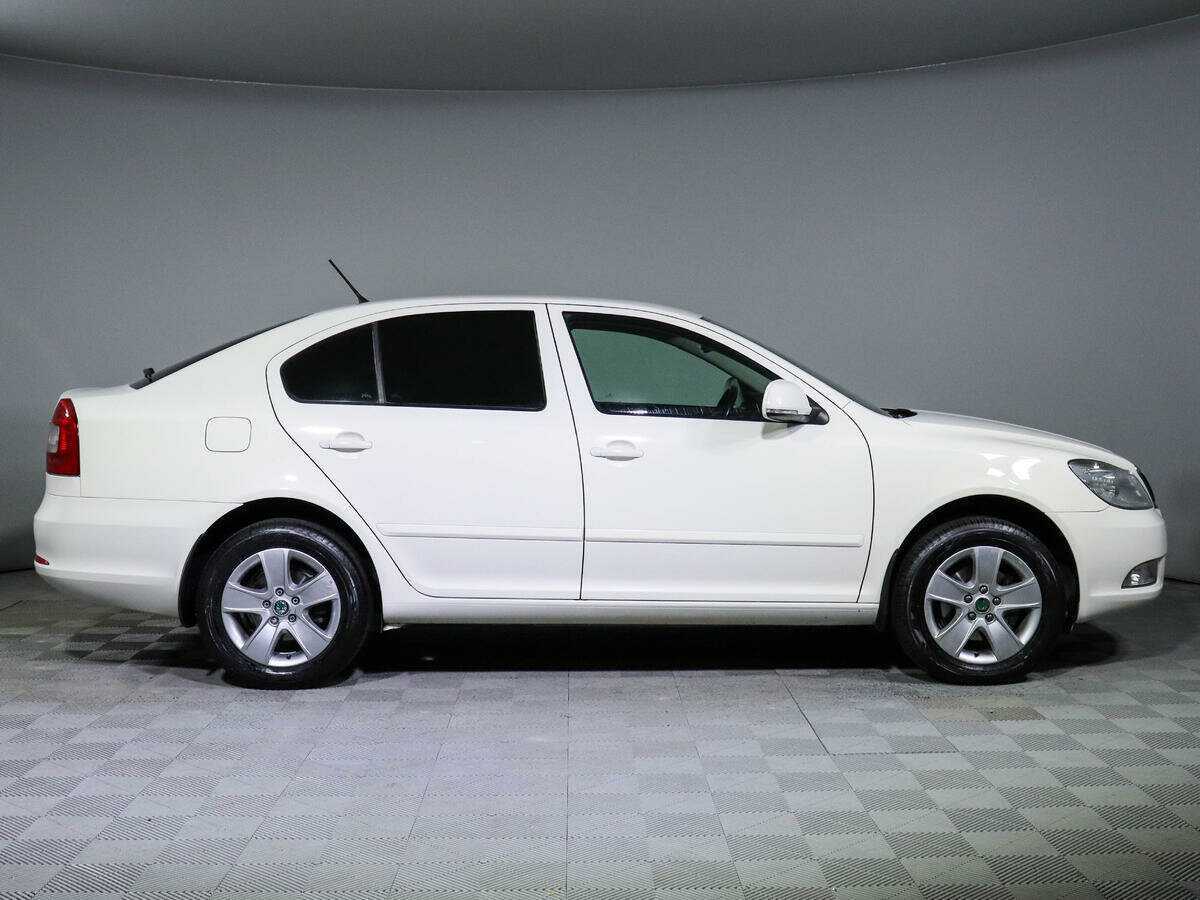 Skoda Octavia, 2012 - фото №4