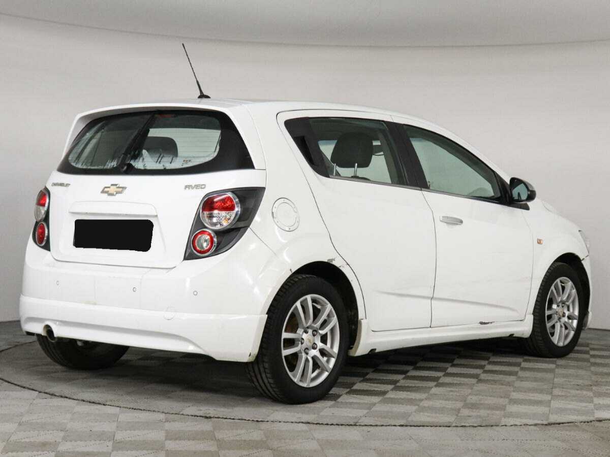 Chevrolet Aveo, 2014 - фото №3