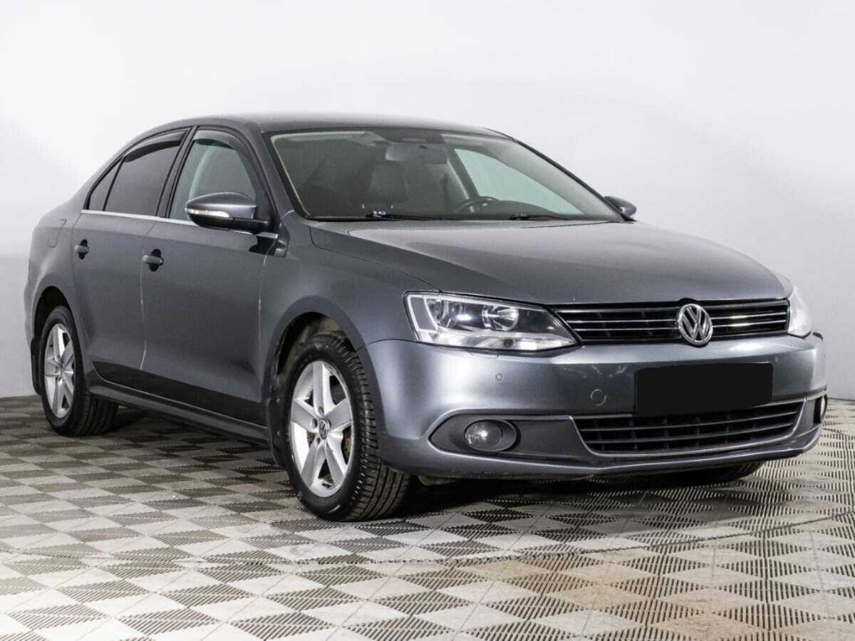 Volkswagen Jetta, 2012 - фото №3