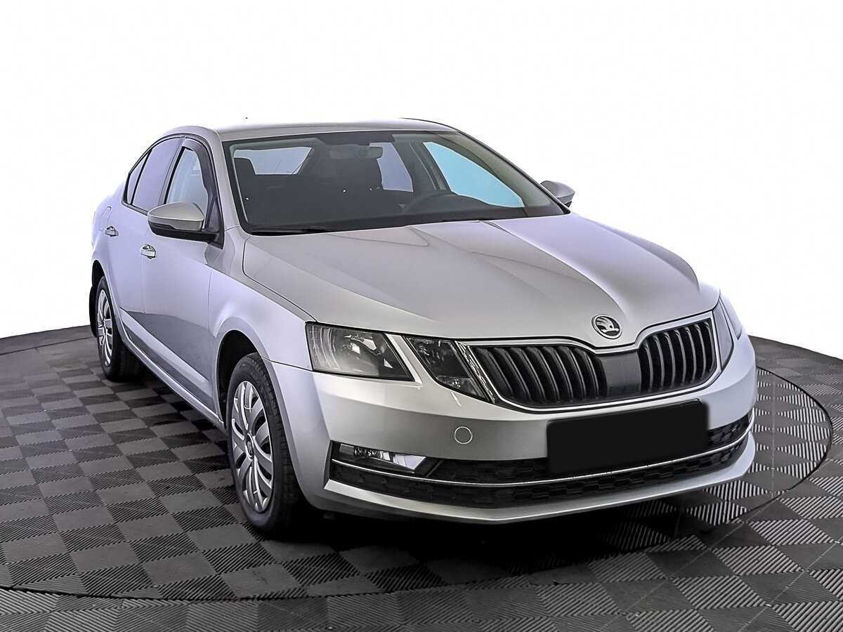 Skoda Octavia, 2018 - фото №3