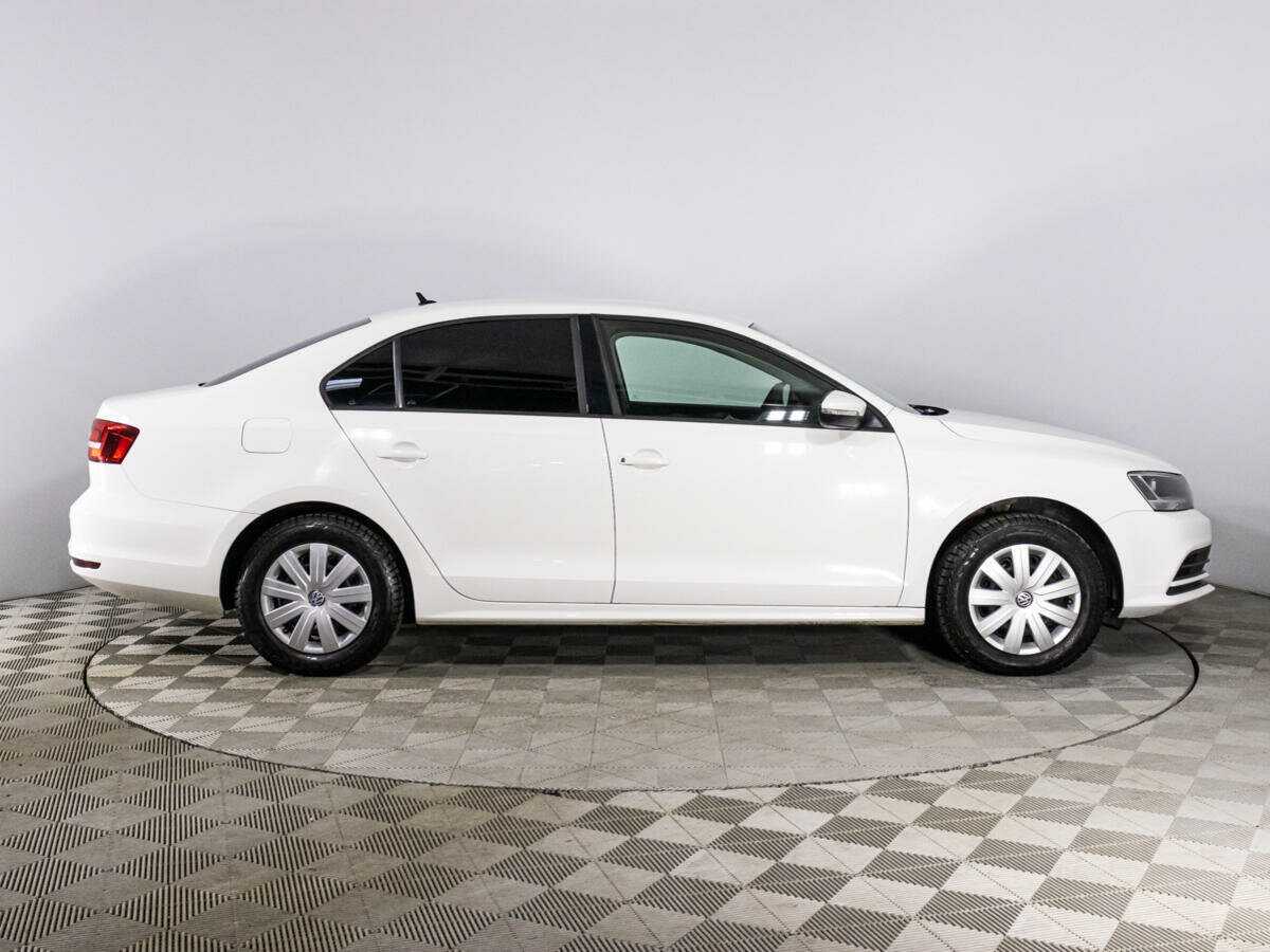 Volkswagen Jetta, 2015 - фото №4