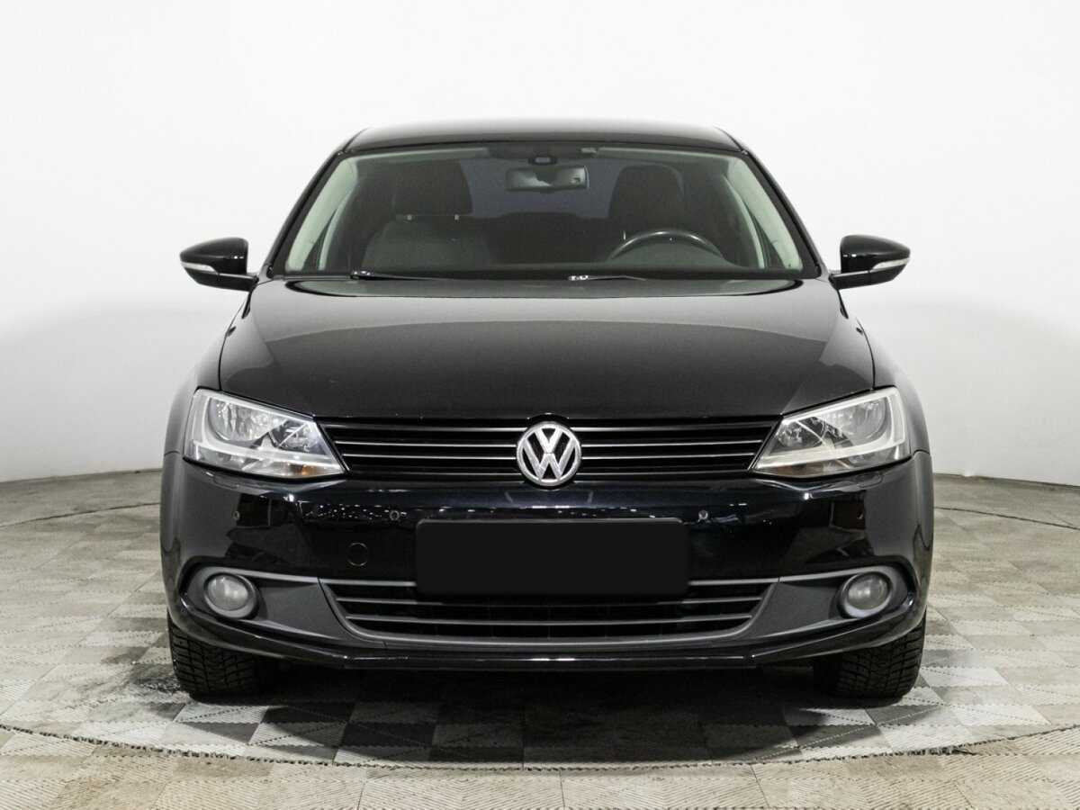 Volkswagen Jetta, 2012 - фото №2