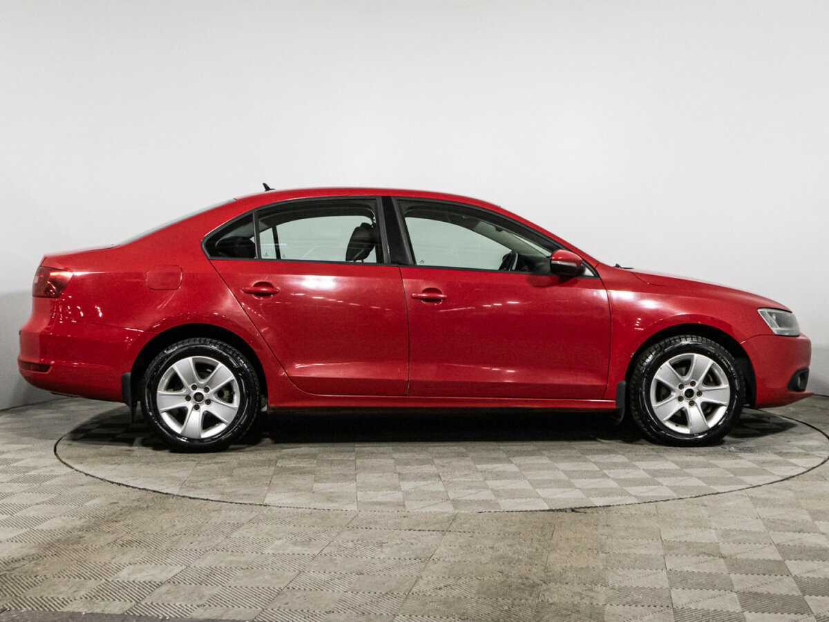 Volkswagen Jetta, 2012 - фото №4