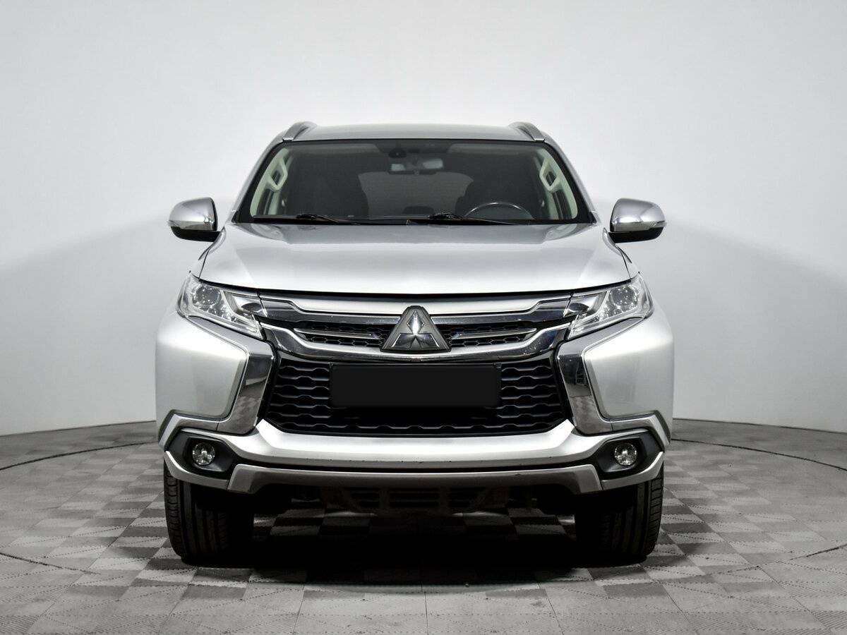 Mitsubishi Pajero Sport, 2018 - фото №2