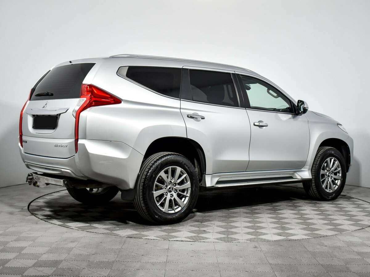 Mitsubishi Pajero Sport, 2018 - фото №4