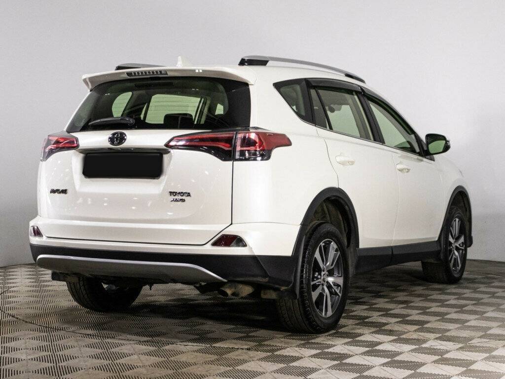 Toyota RAV4, 2016 - фото №4