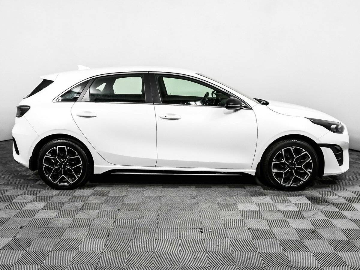 Kia Ceed, 2022 - фото №4