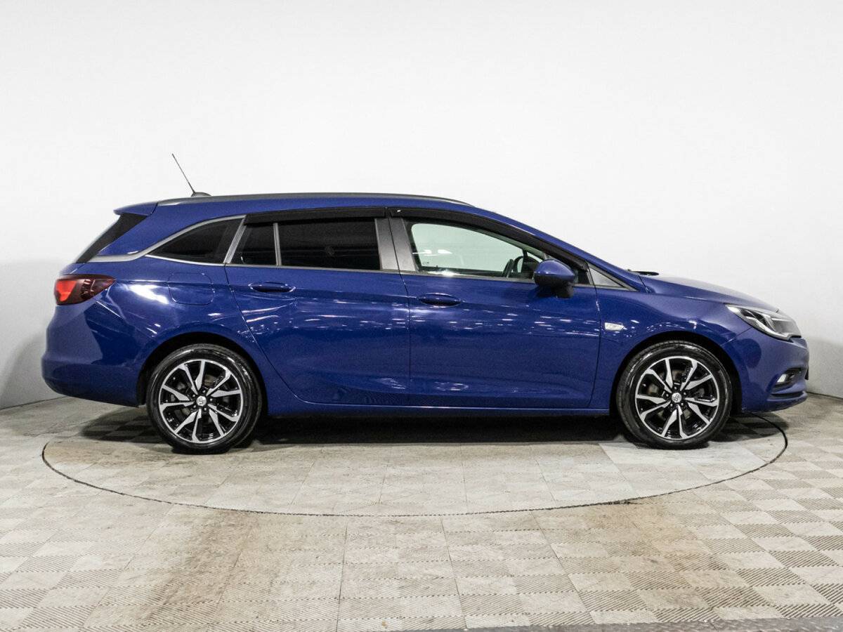 Opel Astra, 2019 - фото №4