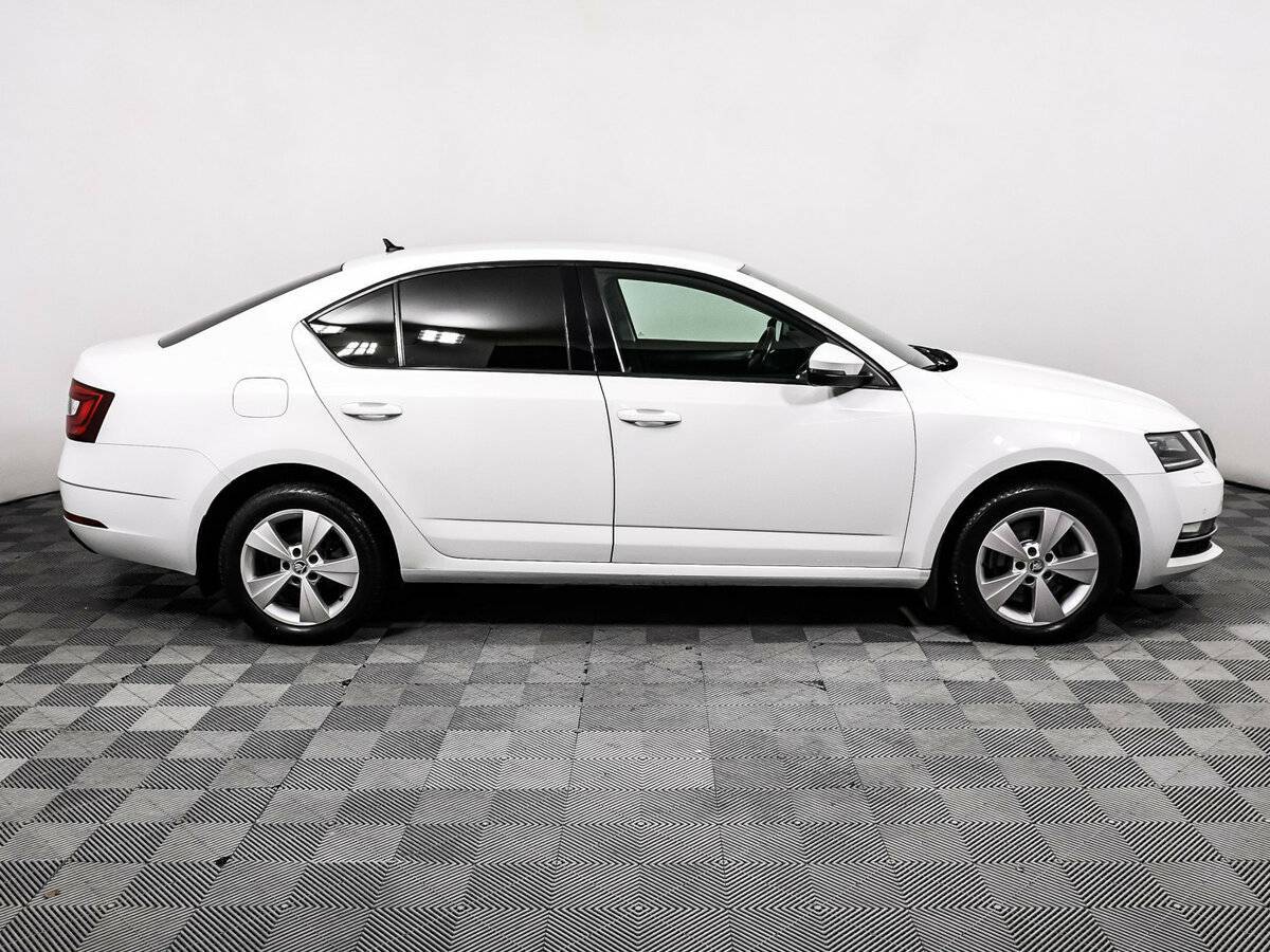 Skoda Octavia, 2017 - фото №4