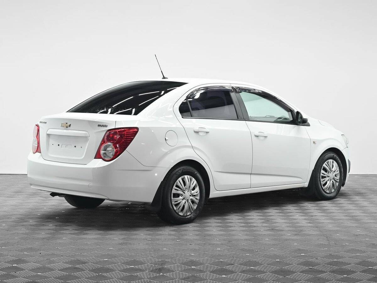 Chevrolet Aveo, 2012 - фото №4