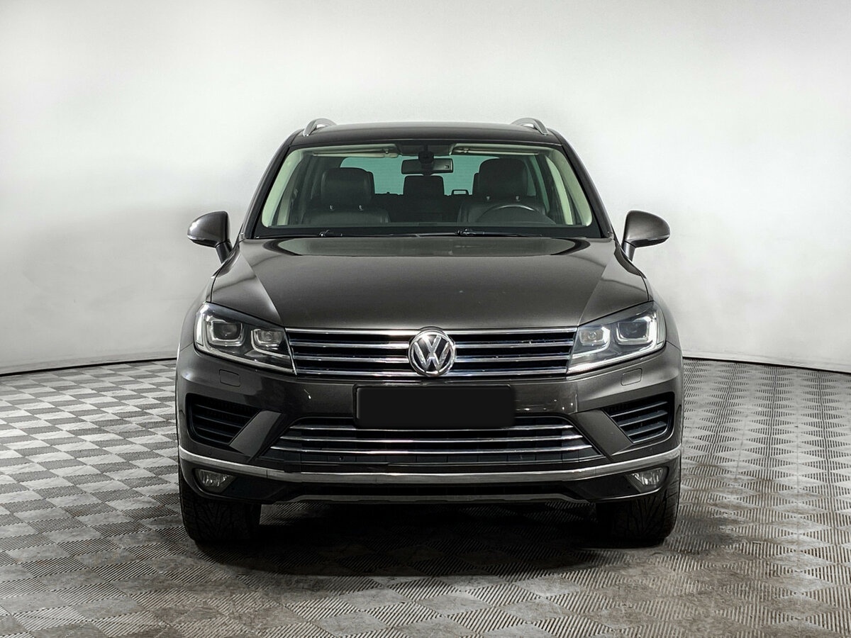 Volkswagen Touareg II Рестайлинг, 2015 - фото №2