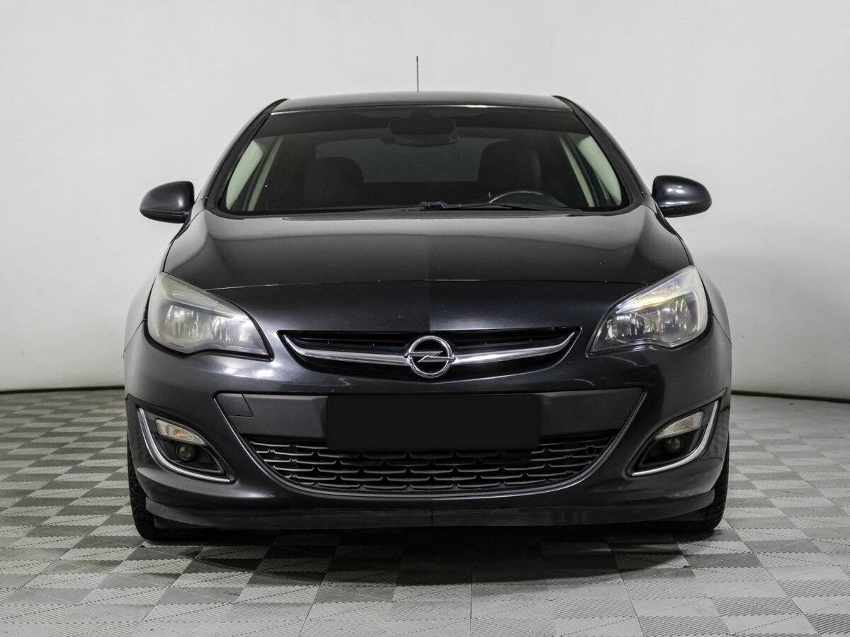Opel Astra J Рестайлинг, 2013 - фото №2