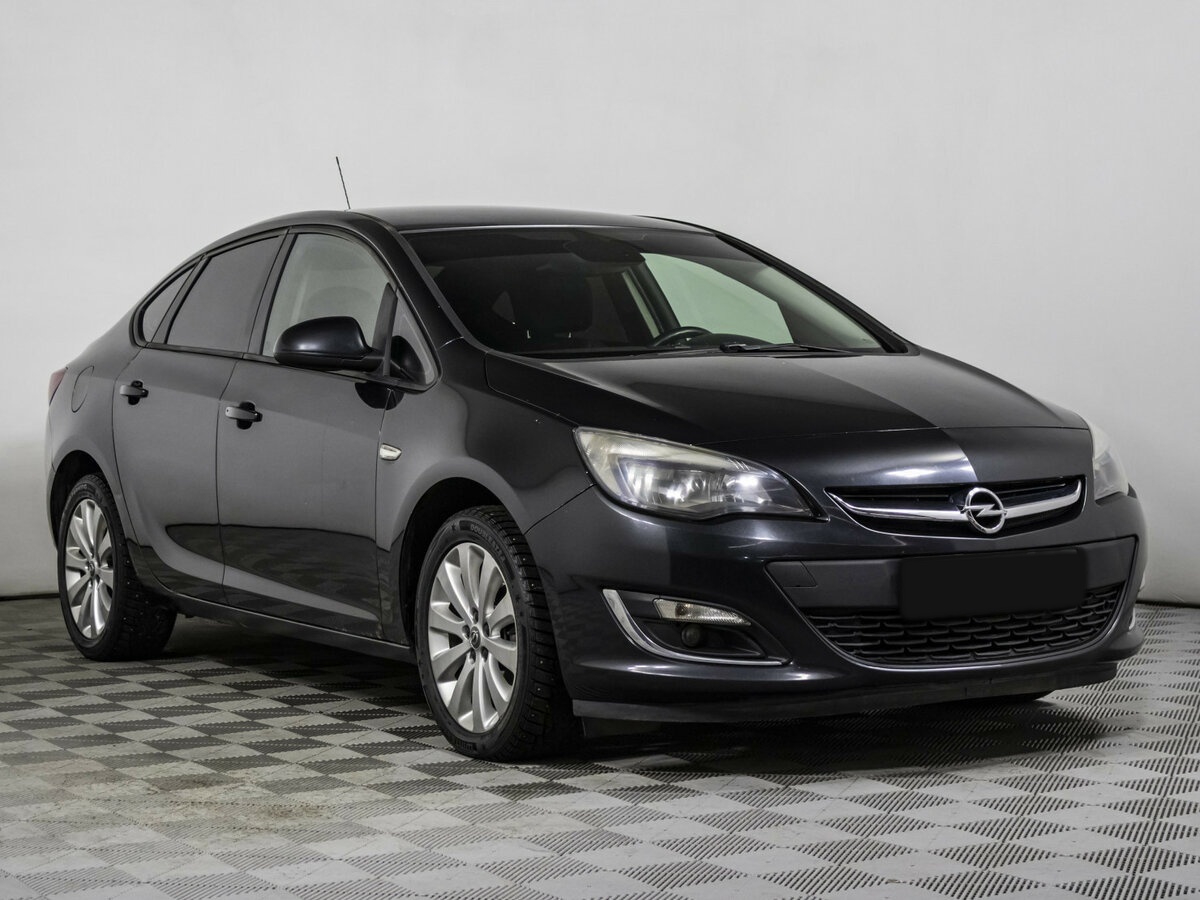 Opel Astra J Рестайлинг, 2013 - фото №3