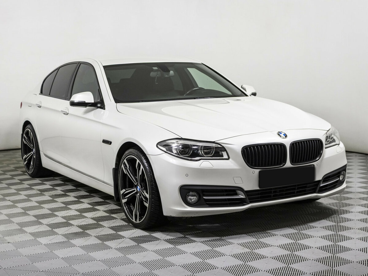 BMW 5 серии 528i xDrive VI (F10/F11/F07) Рестайлинг, 2016 - фото №3