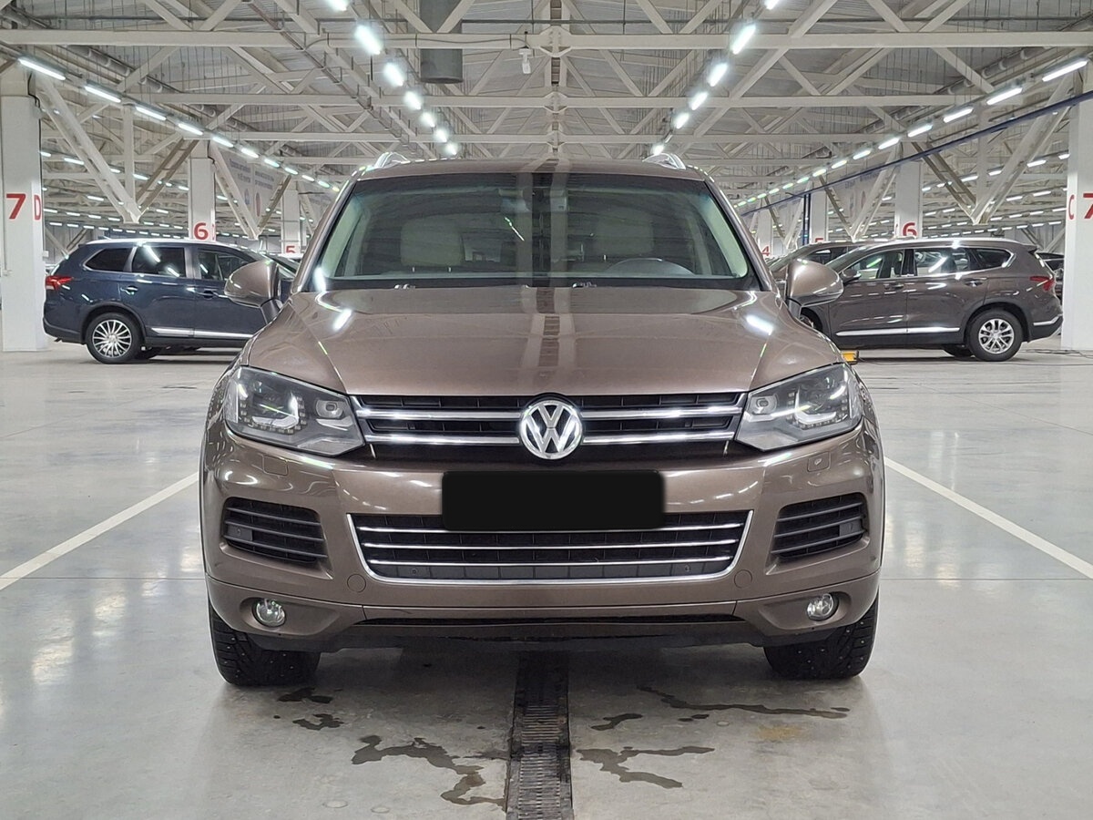 Volkswagen Touareg II, 2013 - фото №2