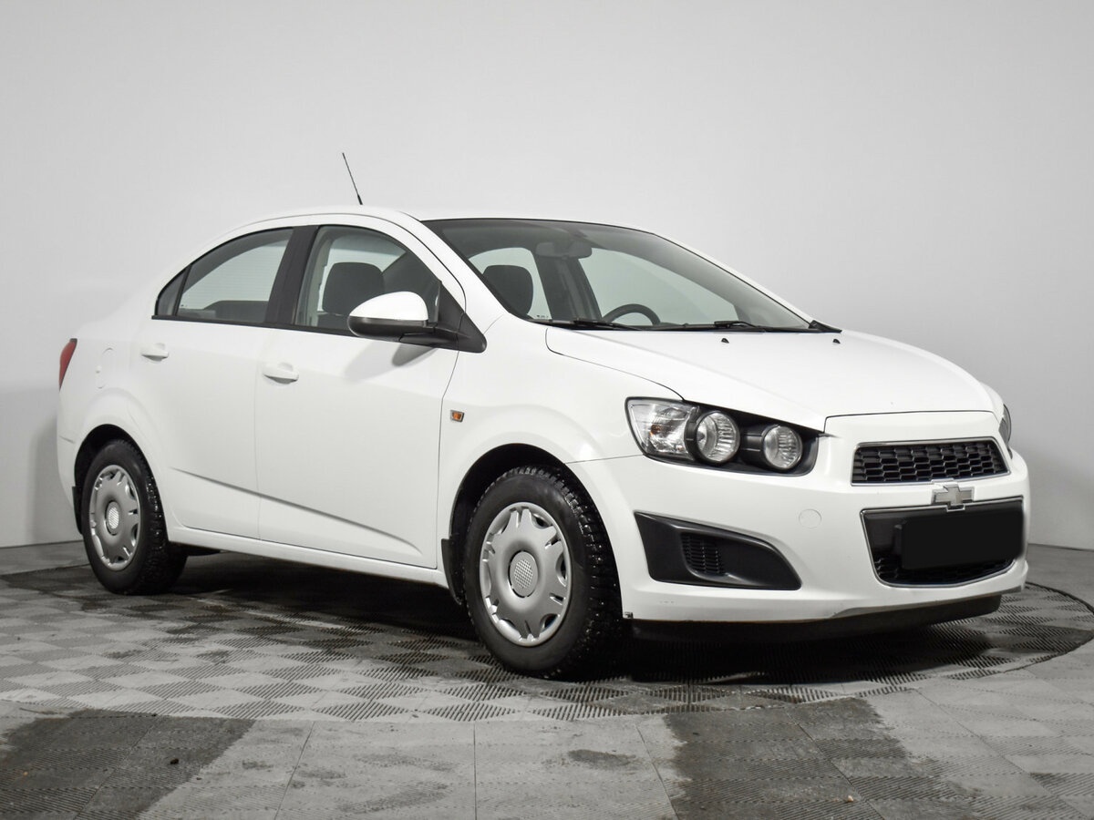 Chevrolet Aveo II, 2014 - фото №3