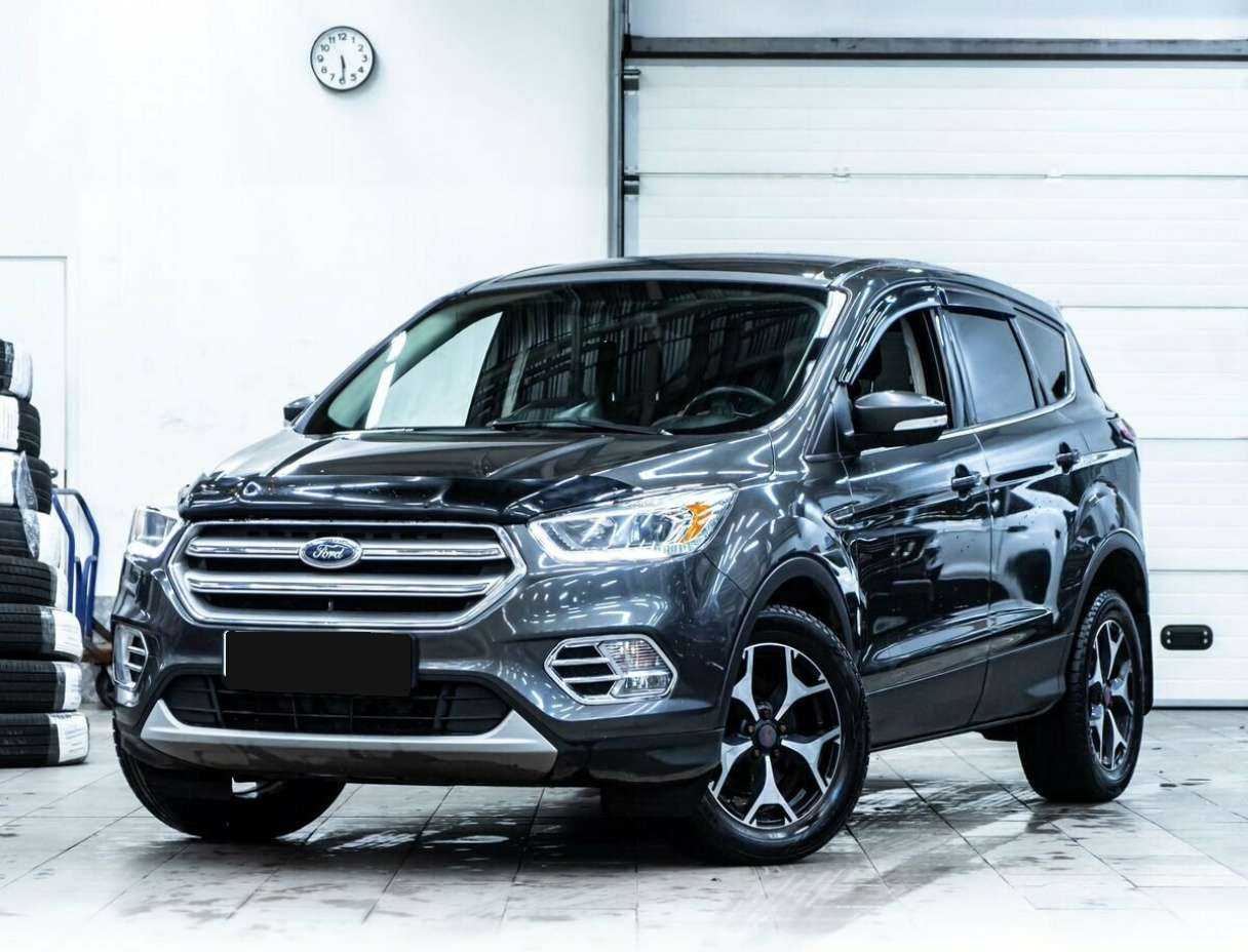 Ford Kuga, 2017