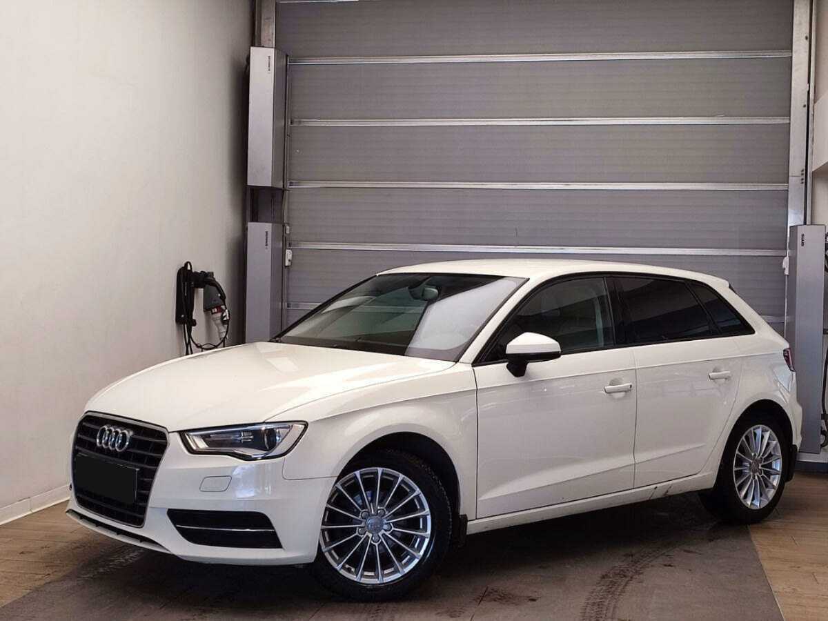 Audi A3 Sportback, 2013
