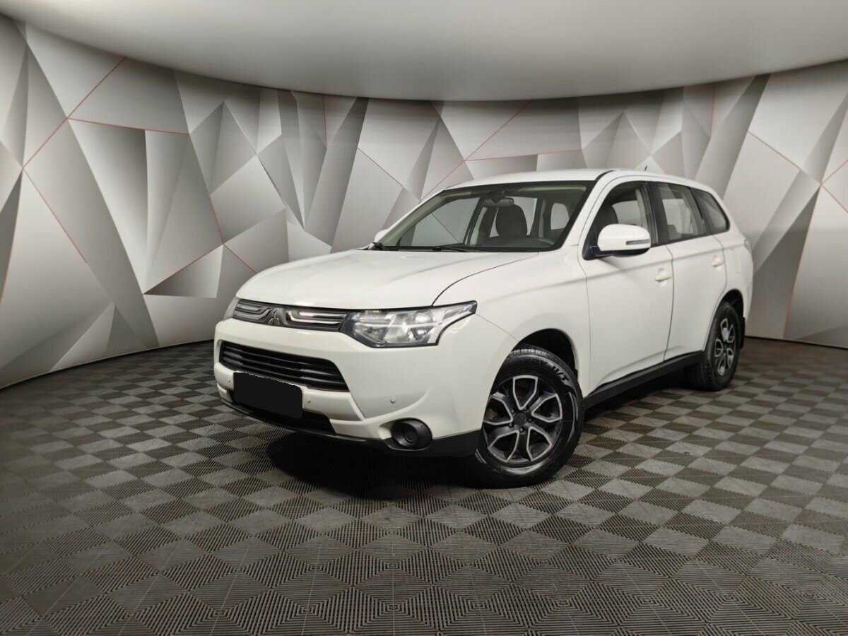 Mitsubishi Outlander, 2012